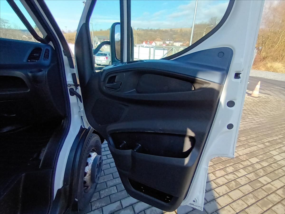 Iveco Daily Skříň 3,0 l 132 kw