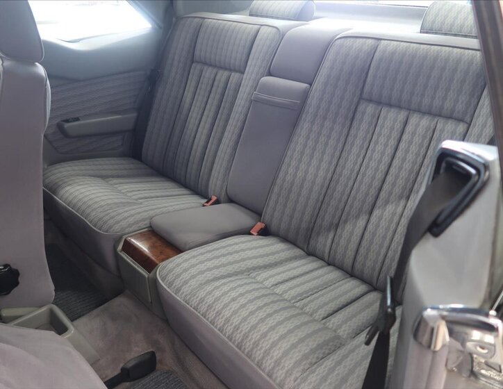 Mercedes-Benz 124 Kupé 3,0 l 162 kw