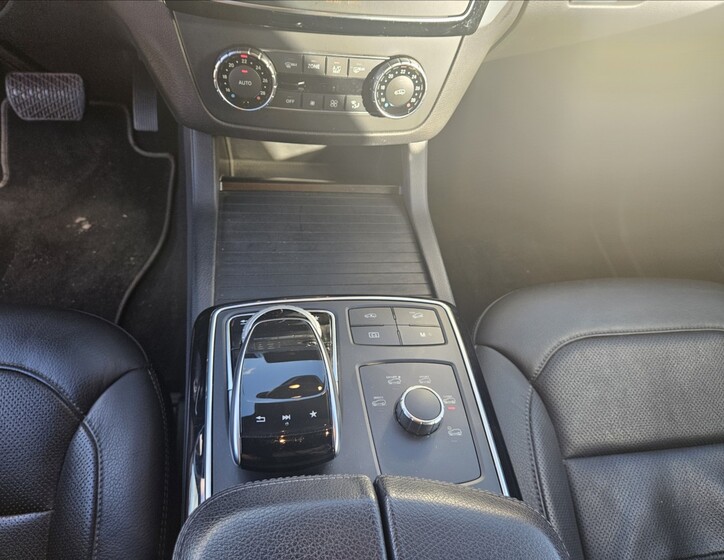 Mercedes-Benz GLE 17