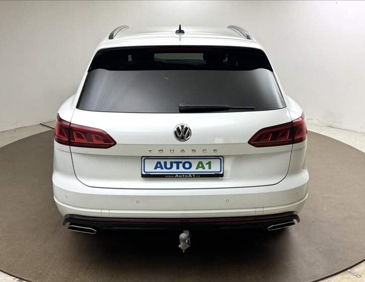 Volkswagen Touareg 5