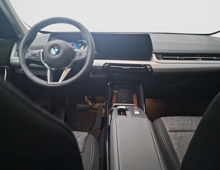 BMW X1 SUV 1,5 l 100 kw