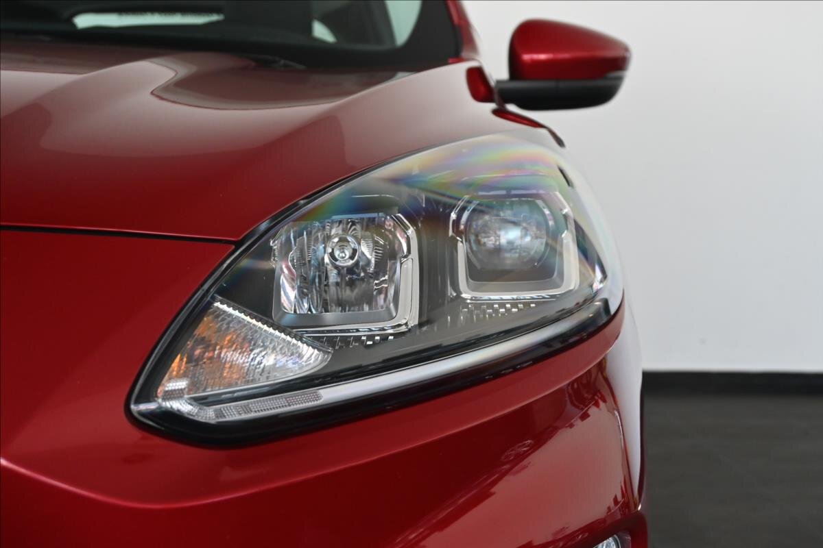 Ford Kuga SUV / Terénní 1,5 l 88 kw