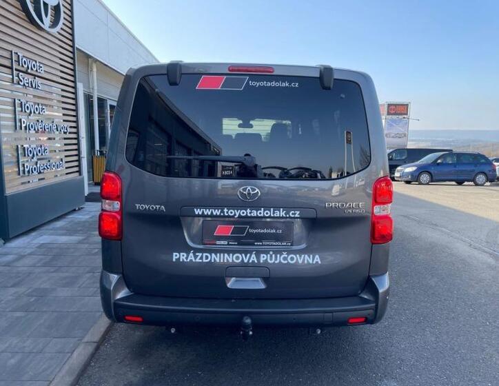 Toyota ProAce Verso 13