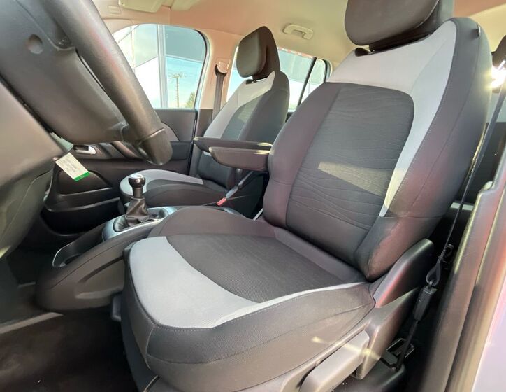 Citroën Grand C4 Picasso 8