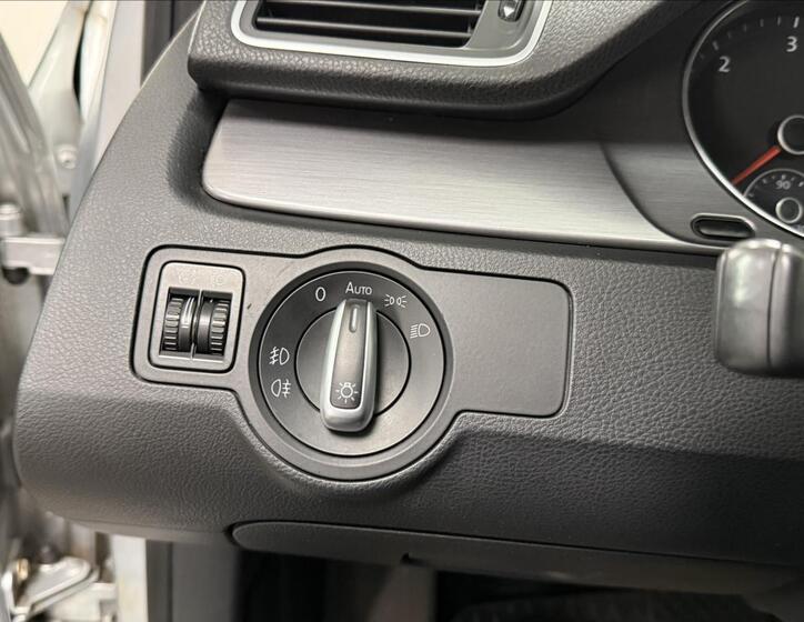 Volkswagen Passat 13