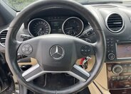 Mercedes-Benz Třídy M SUV / Terénní 3,0 l 165 kw