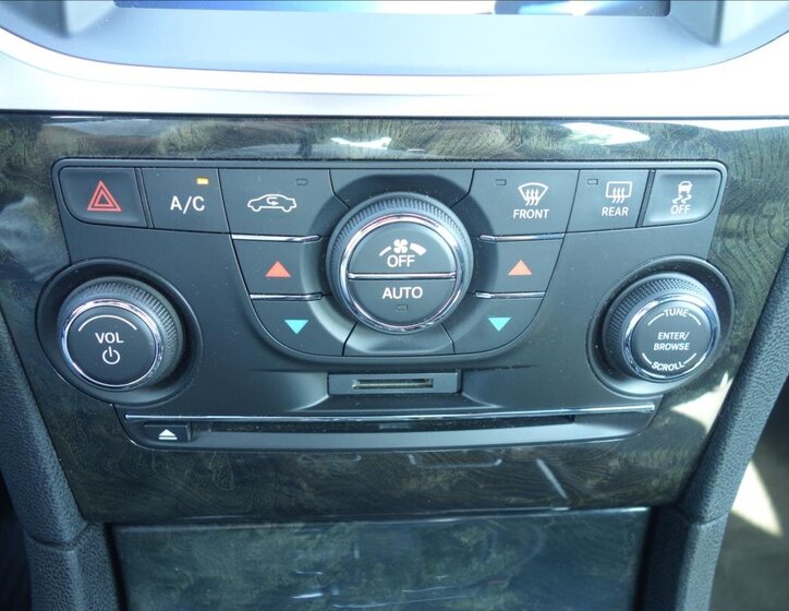 Lancia Thema Sedan 3,0 l 140 kw