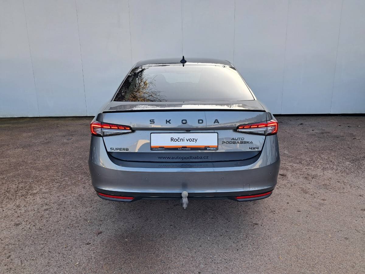 Škoda Superb Liftback 2,0 l 142 kw