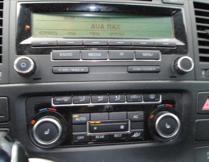 Volkswagen Multivan 34