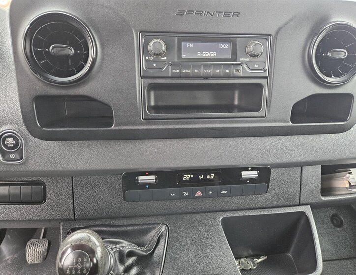 Mercedes-Benz Sprinter 10