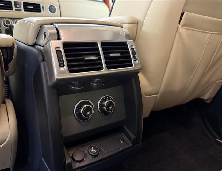 Land Rover Range Rover 26