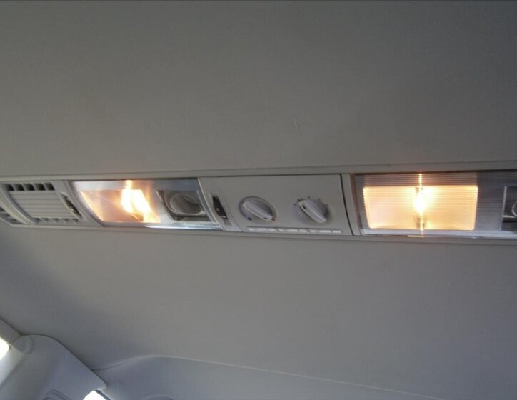 Volkswagen Caravelle Kombi 2,0 l 75 kw