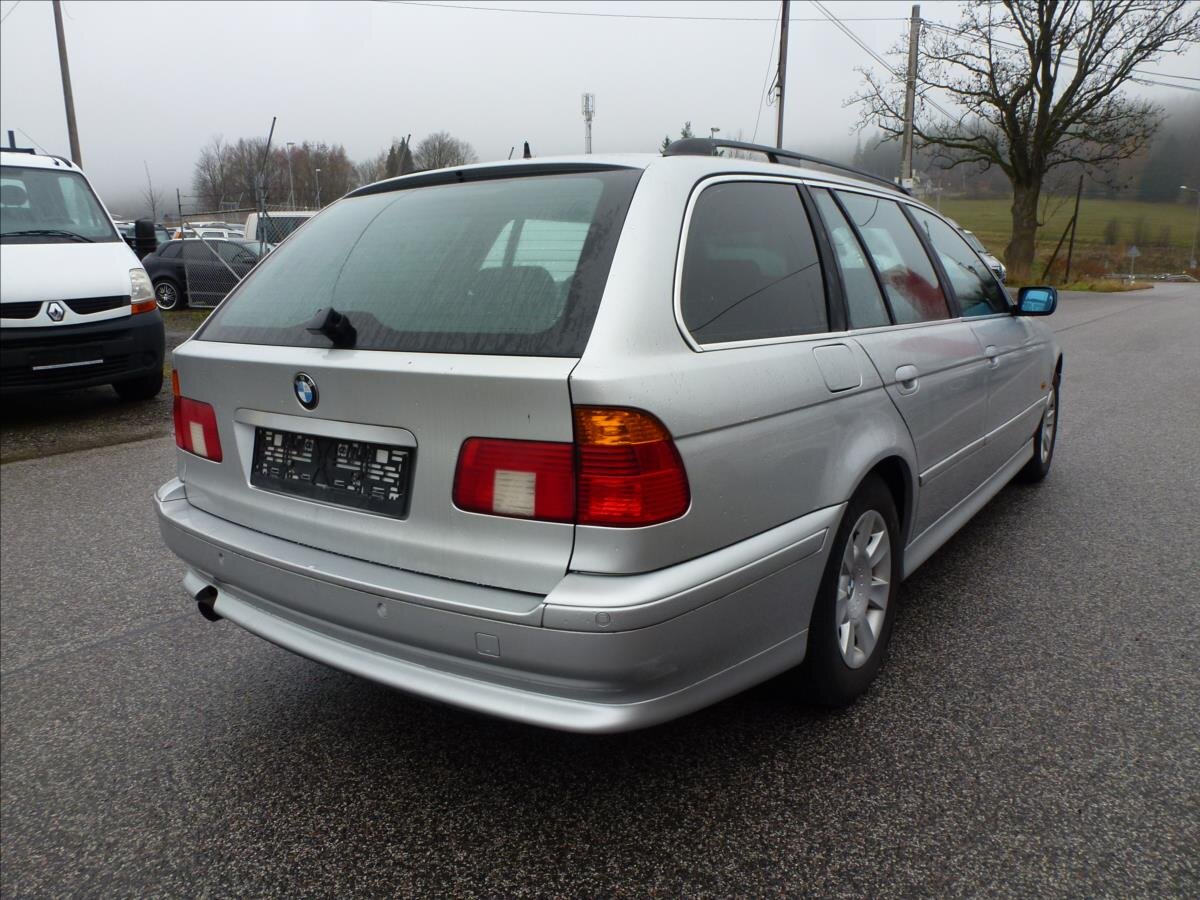 BMW Řada 5 Kombi 2,2 l 125 kw