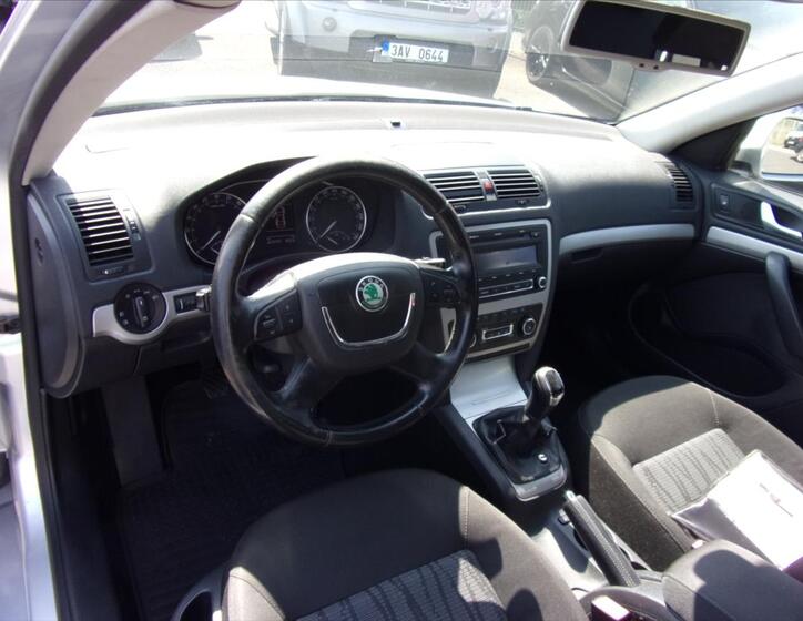 Škoda Octavia 15