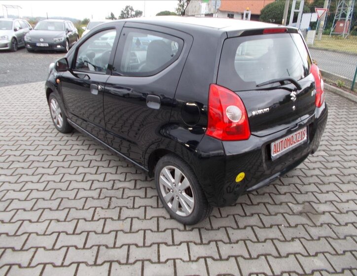 Suzuki Alto 12