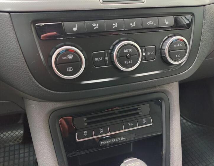 Volkswagen Sharan 24