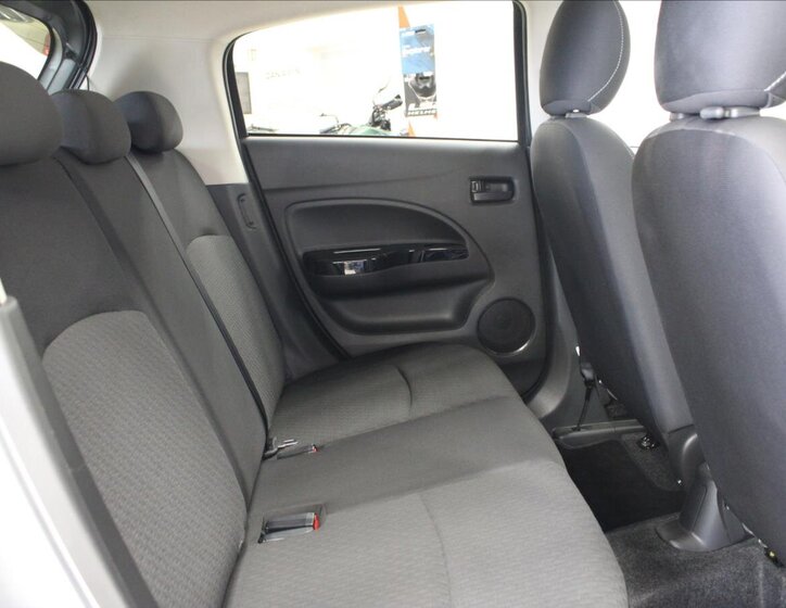 Mitsubishi Space Star Hatchback 1,2 l 59 kw