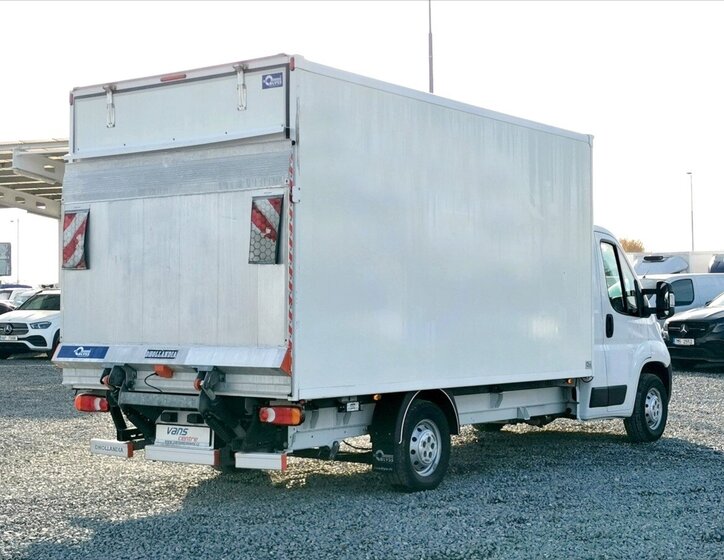 Opel Movano Skříň 2,2 l 103 kw