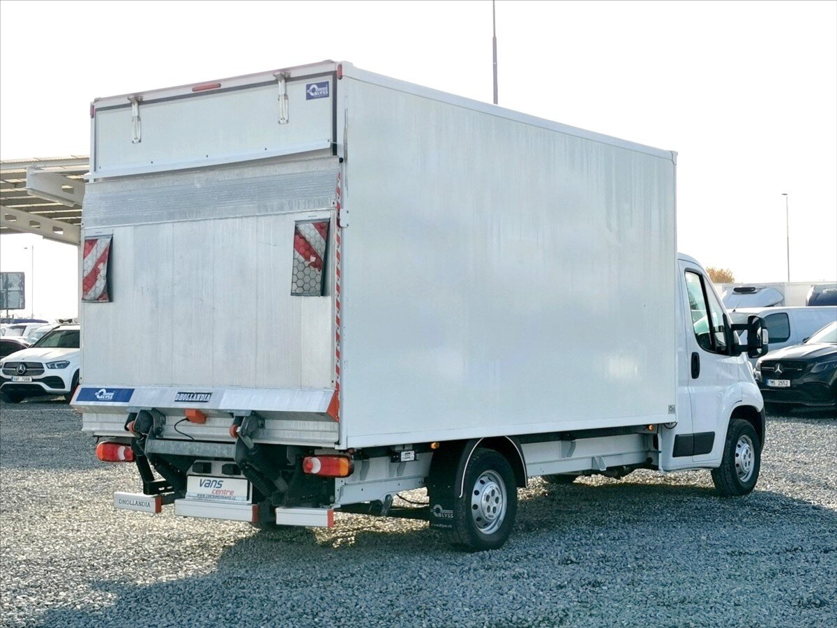 Opel Movano Skříň 2,2 l 103 kw