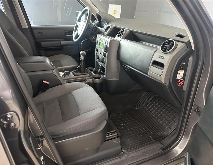 Land Rover Discovery 25