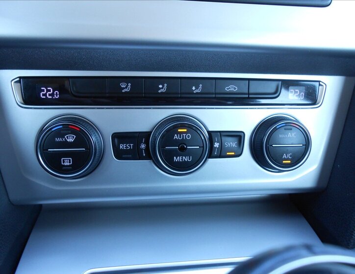 Volkswagen Passat Kombi 2,0 l 110 kw