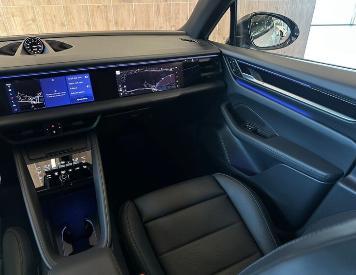 Porsche Macan SUV / Terénní 0,0 300 kw