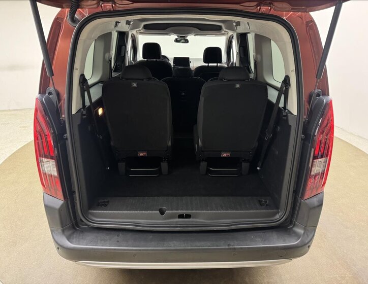 Peugeot Rifter MPV 1,5 l 96 kw