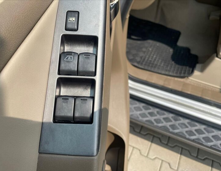 Nissan Pathfinder 17