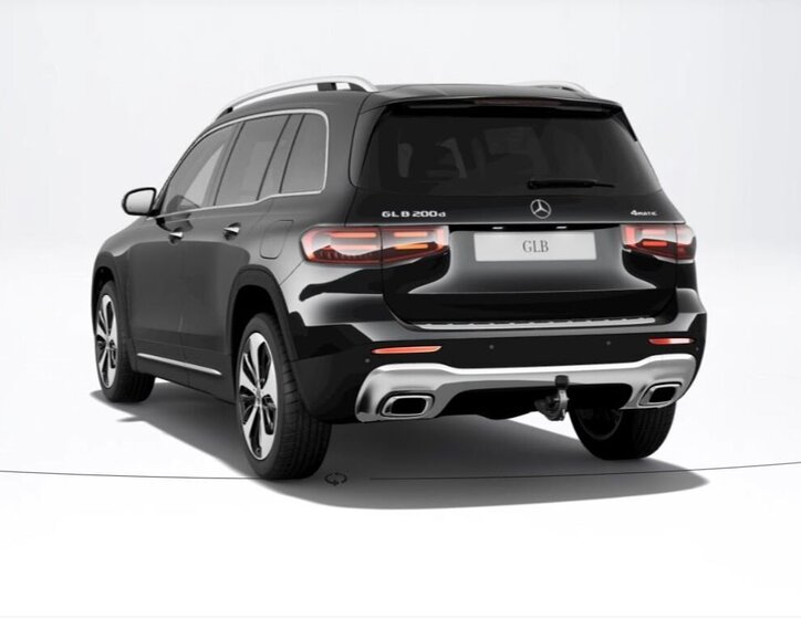 Mercedes-Benz Ostatní 4