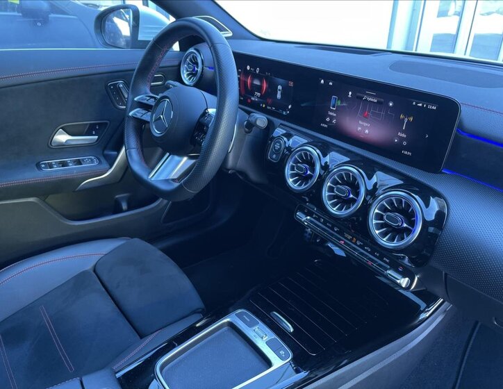 Mercedes-Benz CLA 17