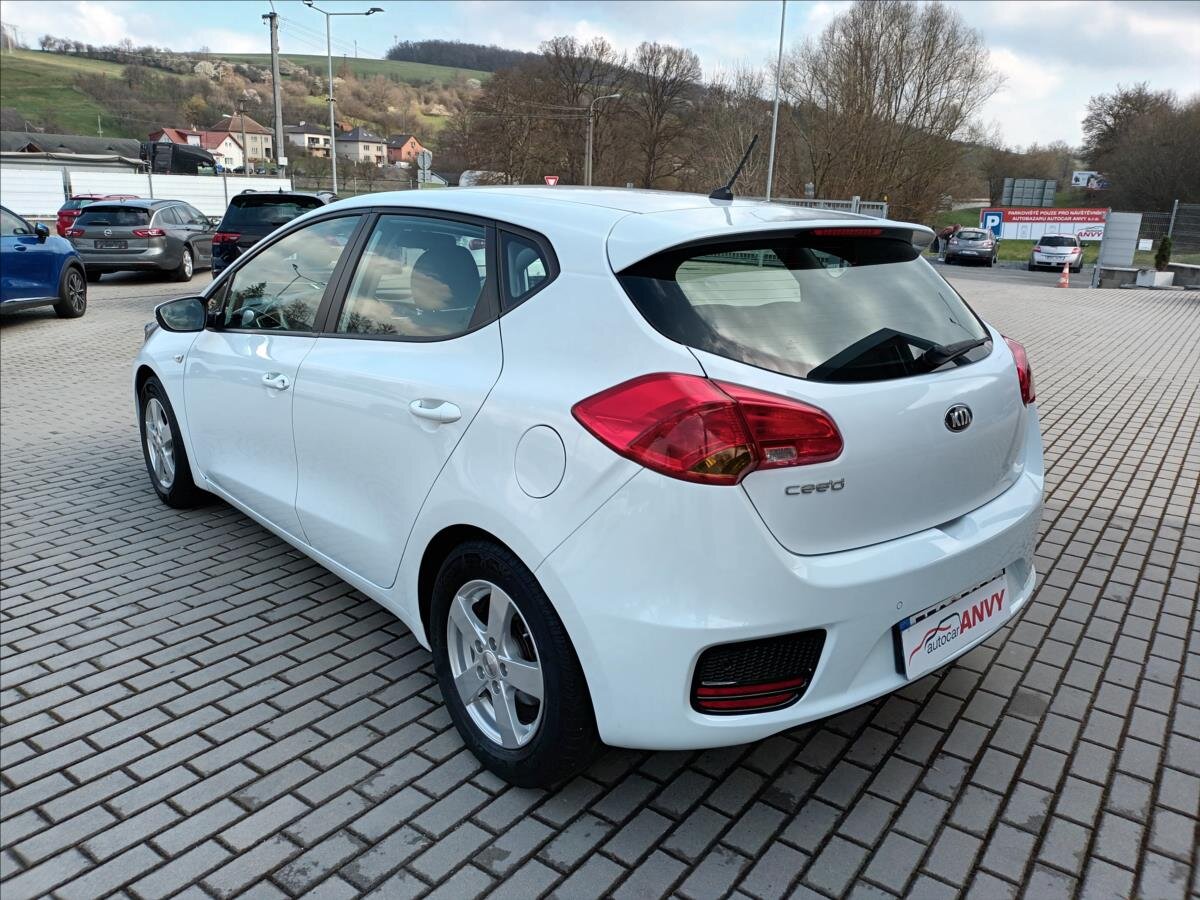 KIA Ceed Hatchback 1,4 l 73 kw