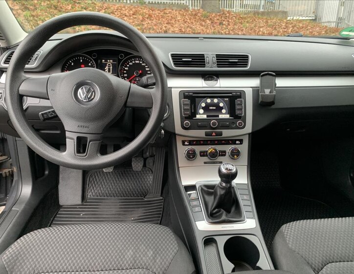Volkswagen Passat 11