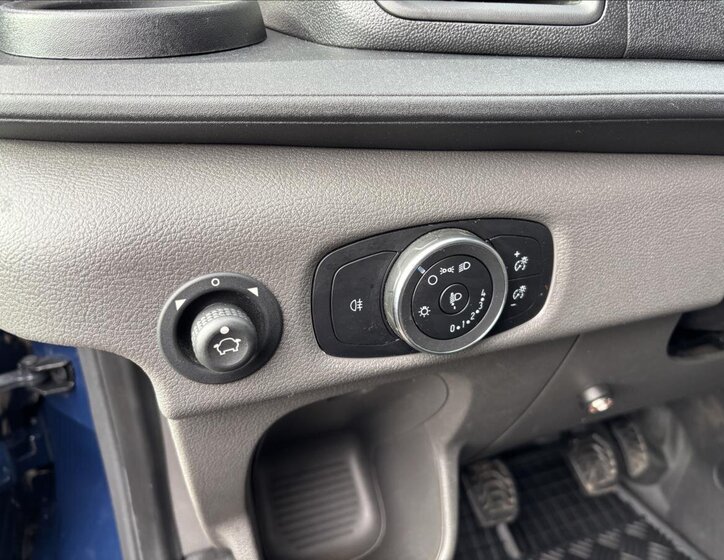 Ford Transit 16