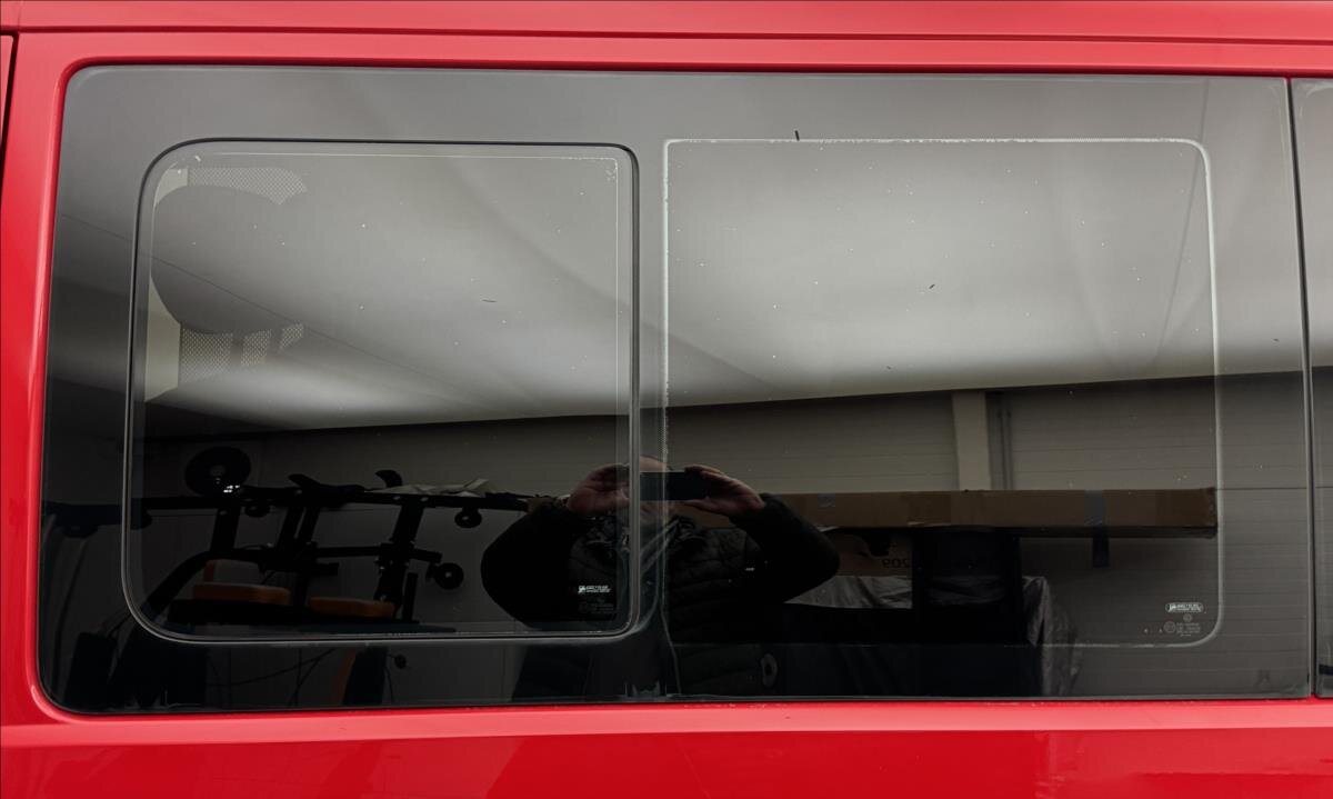 Volkswagen Caravelle Kombi 1,9 l 75 kw