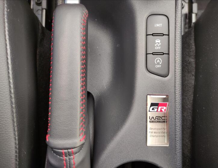 Toyota GR Yaris 16