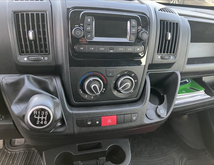 Opel Movano Skříň 2,2 l 103 kw