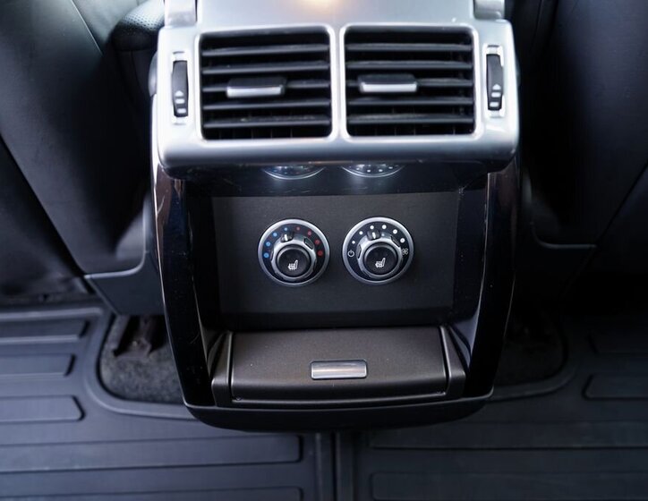 Land Rover Range Rover SUV / Terénní 4,4 l 230 kw