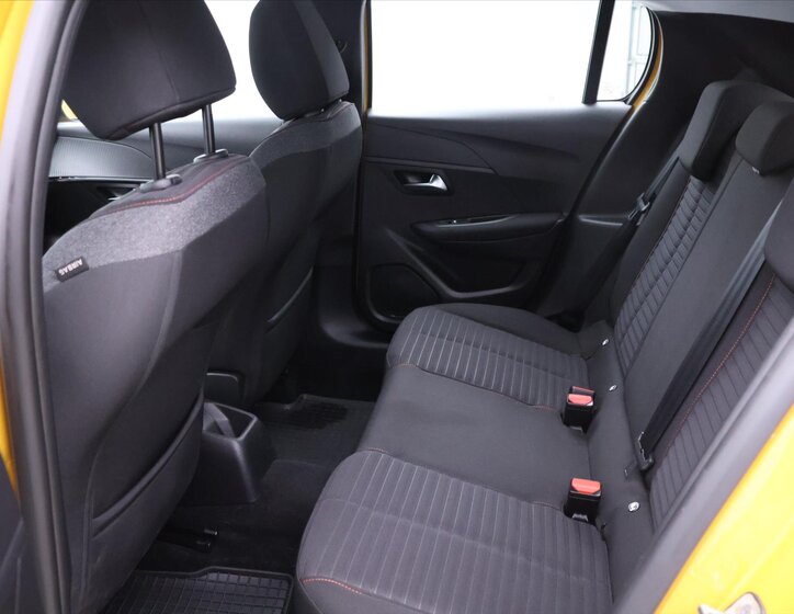 Peugeot 208 Hatchback 1,2 l 74 kw