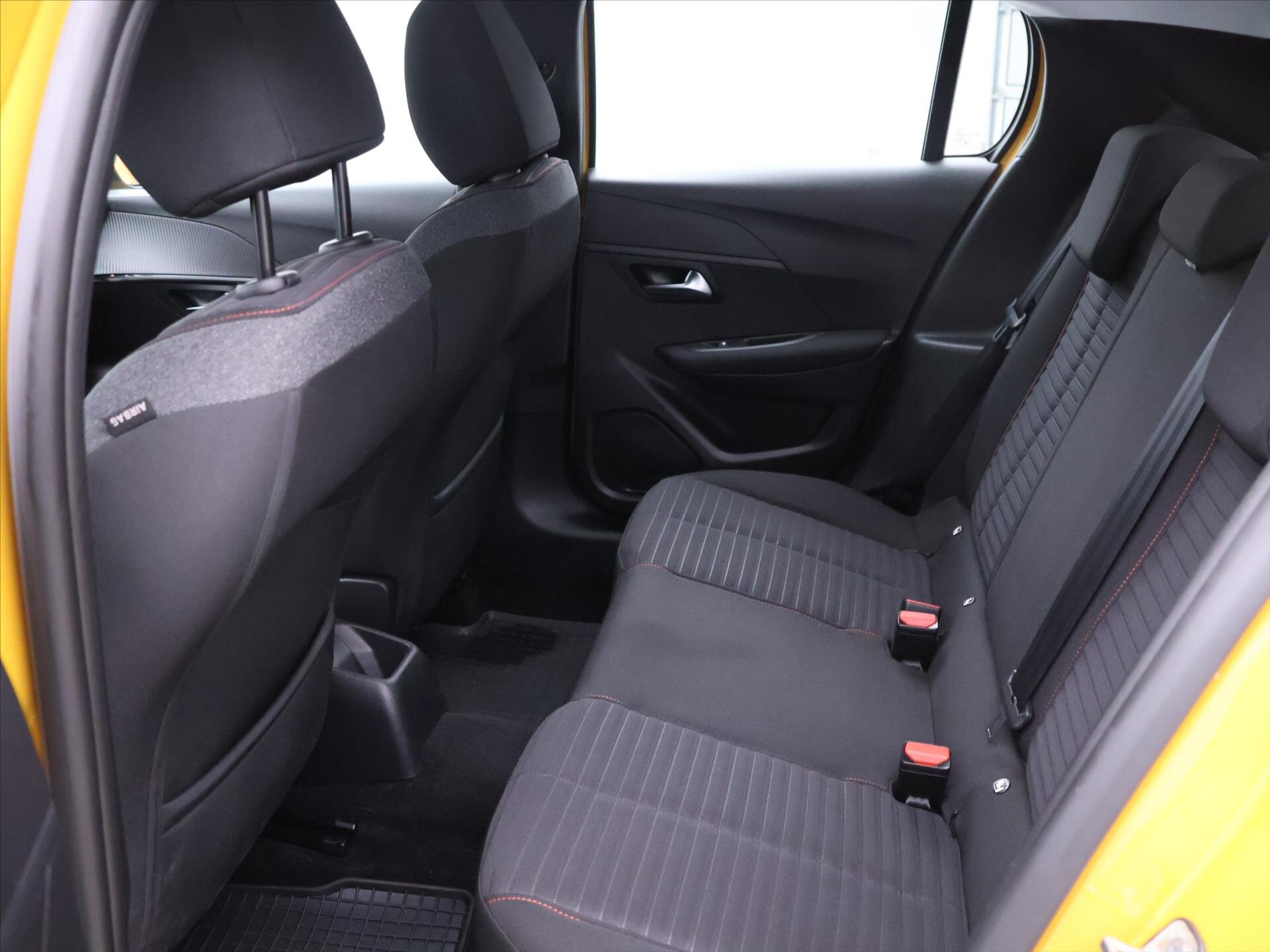 Peugeot 208 Hatchback 1,2 l 74 kw