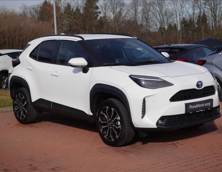 Toyota Yaris Cross 3