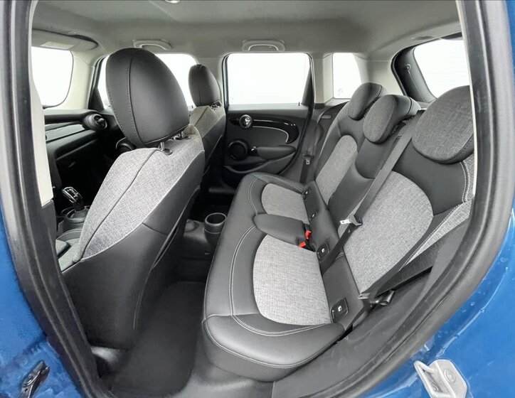 Mini Cooper Hatchback 1,5 l 100 kw