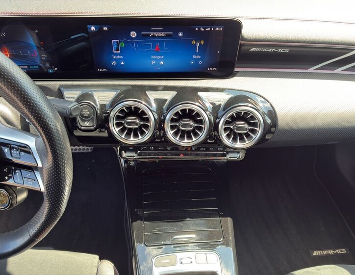 Mercedes-Benz CLA Kombi 2,0 l 225 kw