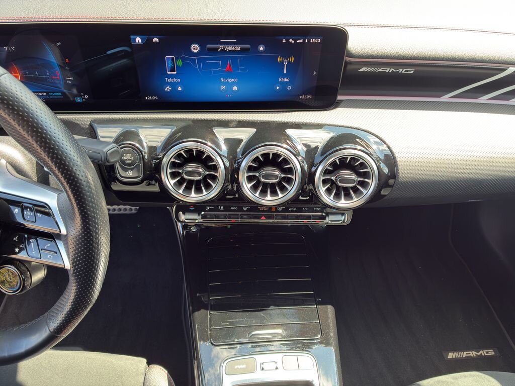 Mercedes-Benz CLA Kombi 2,0 l 225 kw