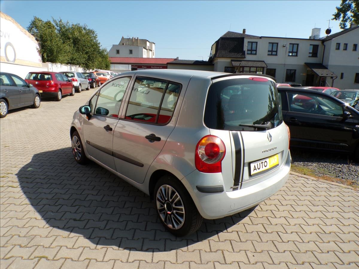 Renault Modus Hatchback 1,1 l 55 kw