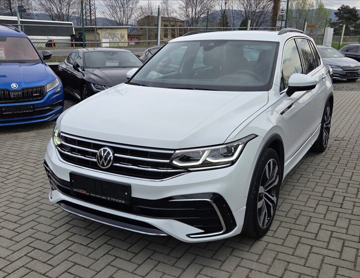 Volkswagen Tiguan 1