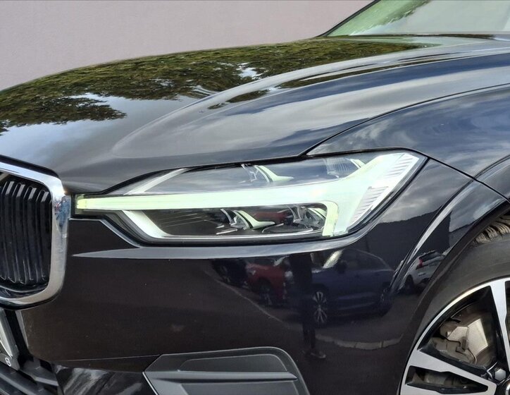 Volvo XC60 SUV / Terénní 2,0 l 145 kw