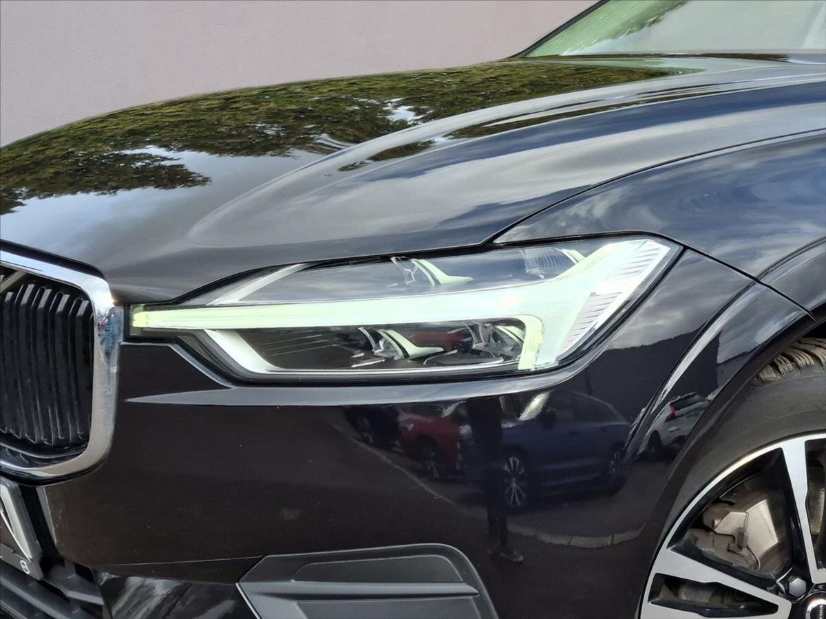 Volvo XC60 SUV / Terénní 2,0 l 145 kw