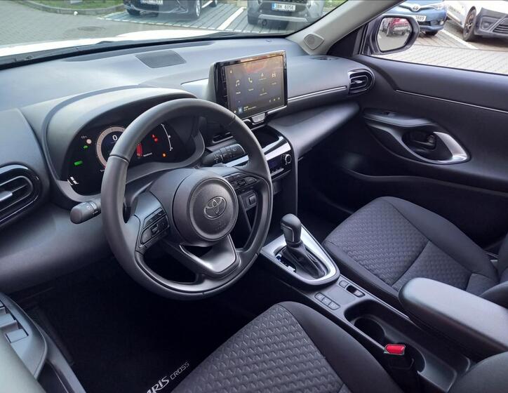 Toyota Yaris Cross 7