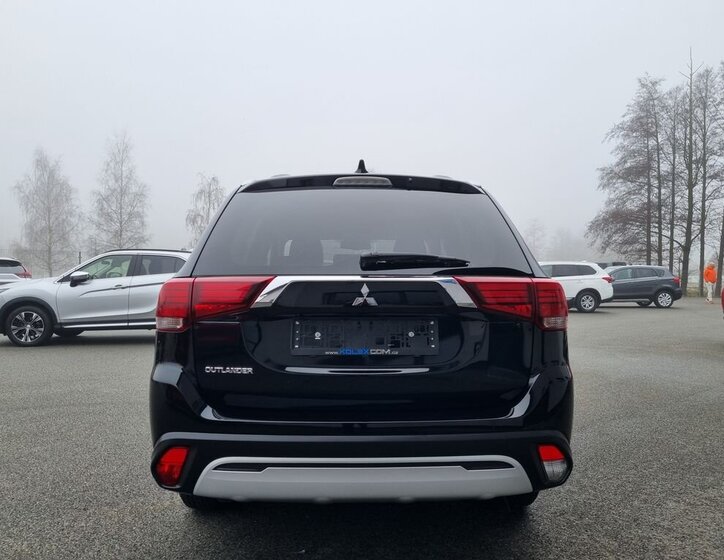 Mitsubishi Outlander SUV 2,0 l 110 kw