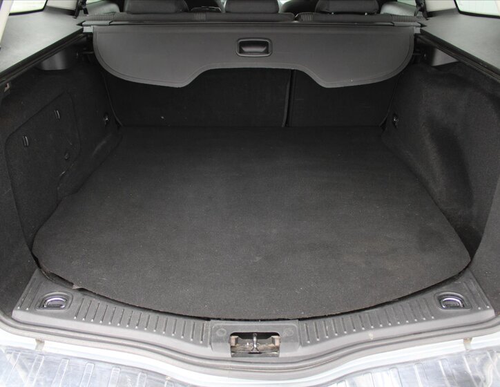 Ford Mondeo Kombi 2,0 l 120 kw